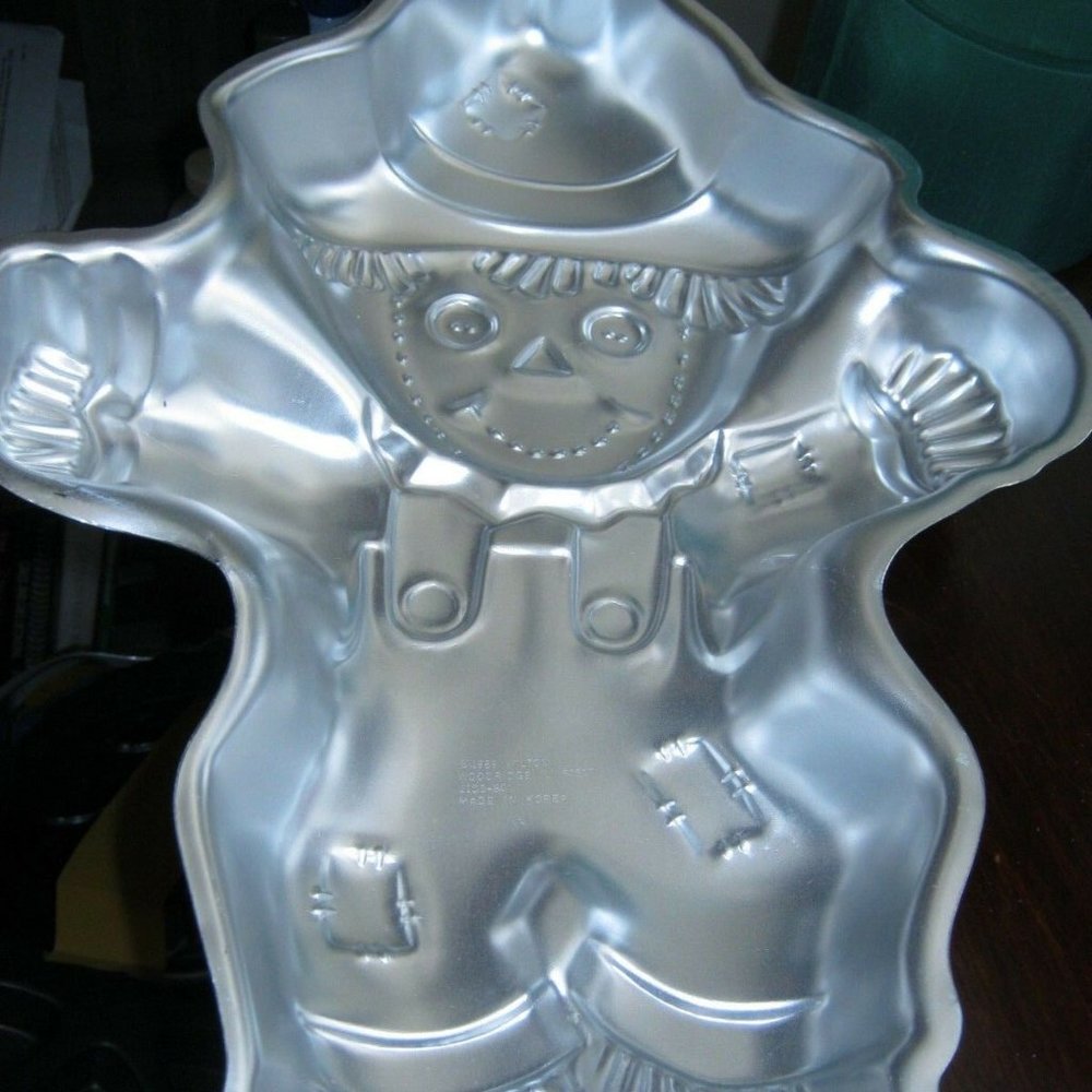 Wilton Scarecrow/Leprechaun/Witch/Clown Halloween Cake Pan (2105-801)